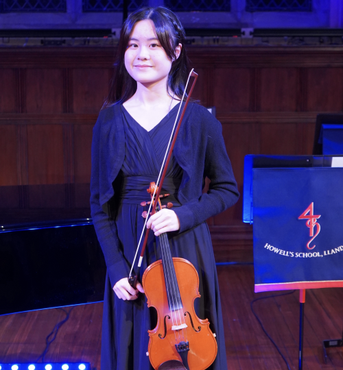 Kelly T awarded the ATCL (Associate of Trinity College London) Diploma in Violin Performance